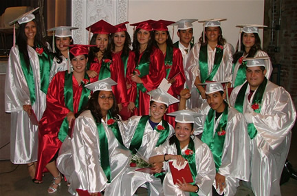 Graduates of Escuela Tlatelolco